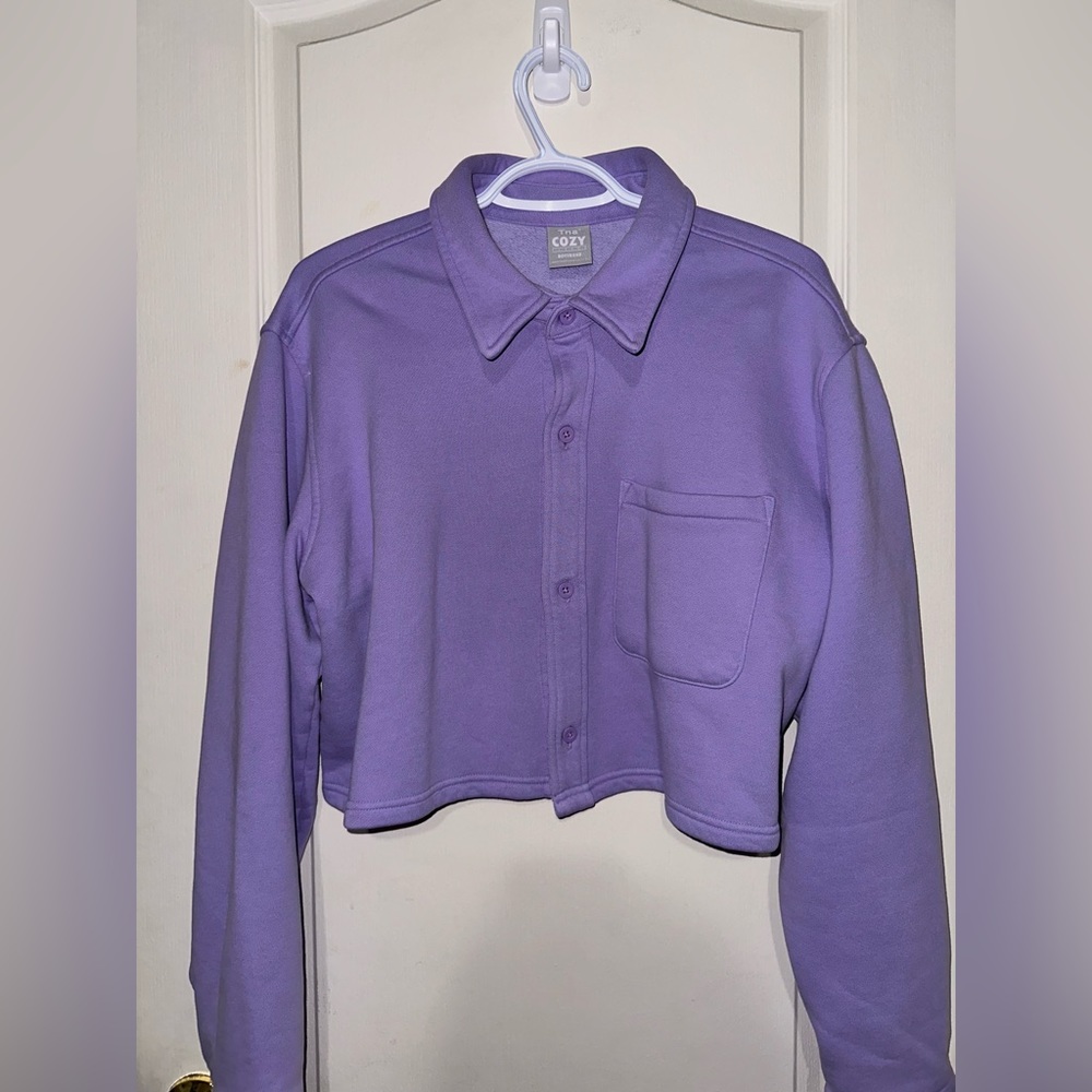 Aritzia TNA Cozy Fleece Boyfriend Cropped shirt